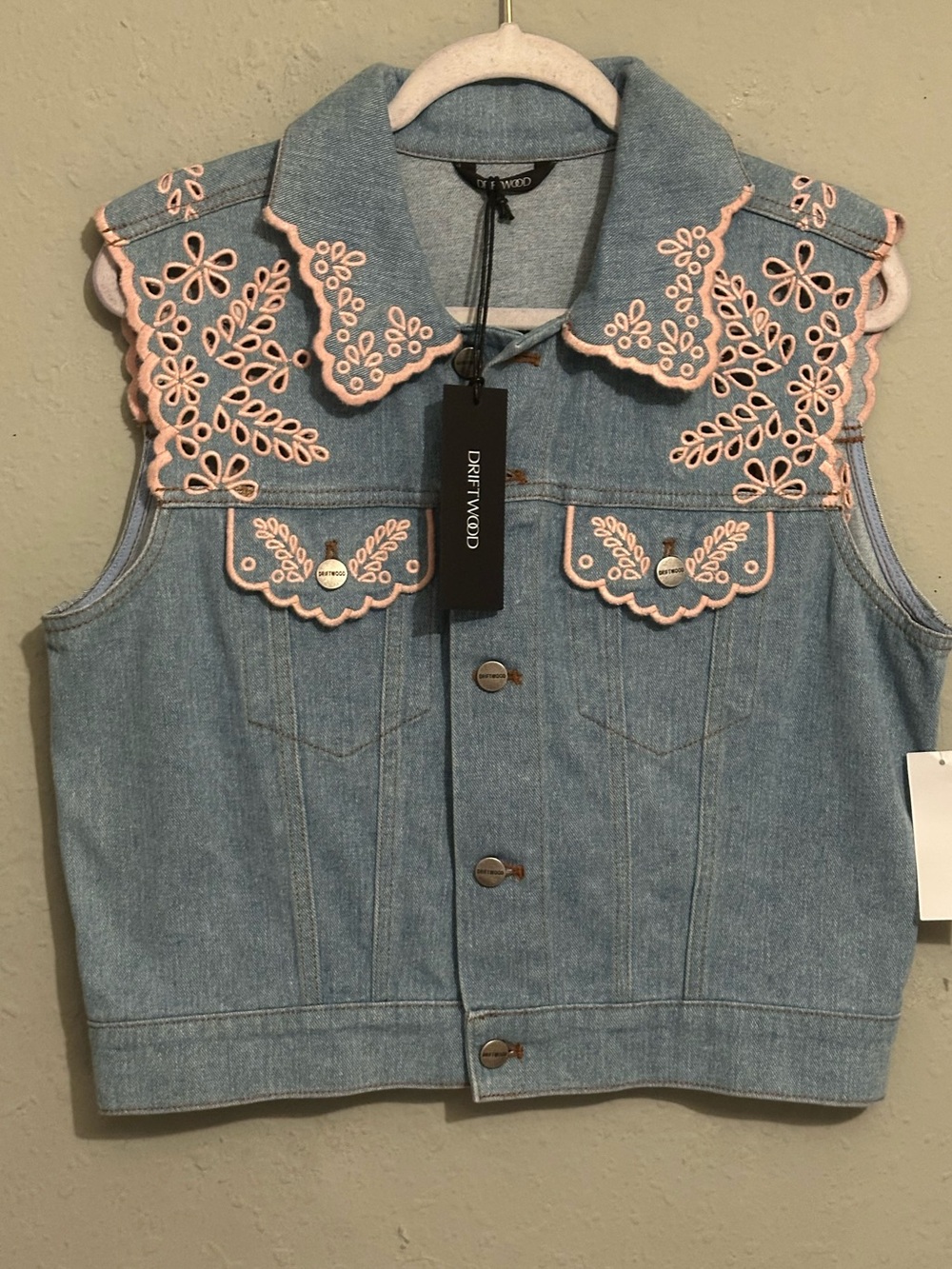 Driftwood Venus Embroidered Denim Vest in Medium Wash NWT - Picture 6 of 12